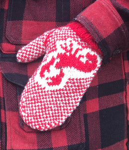 Lobster Mitt Kit - Pattern Digital Download and Yarn