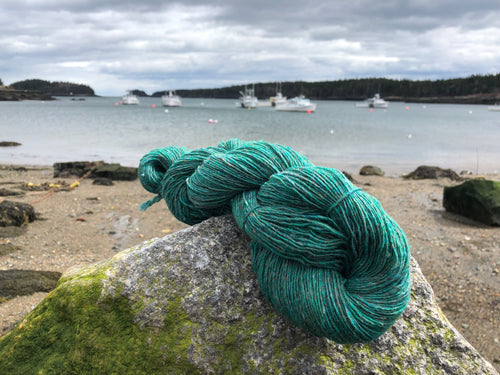 Wool Roving by Bartlettyarns – Heavenly Yarns / Fiber of Maine